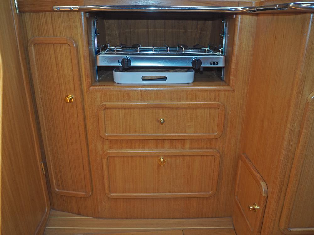 Salon, Accommodatie